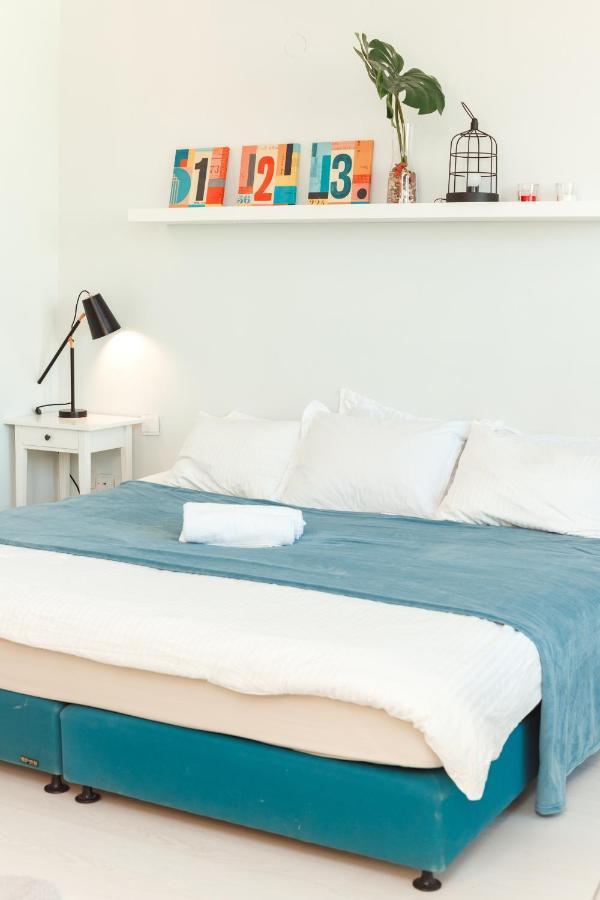 Appartamento Sunny Sea View Studio Herzelia Esterno foto